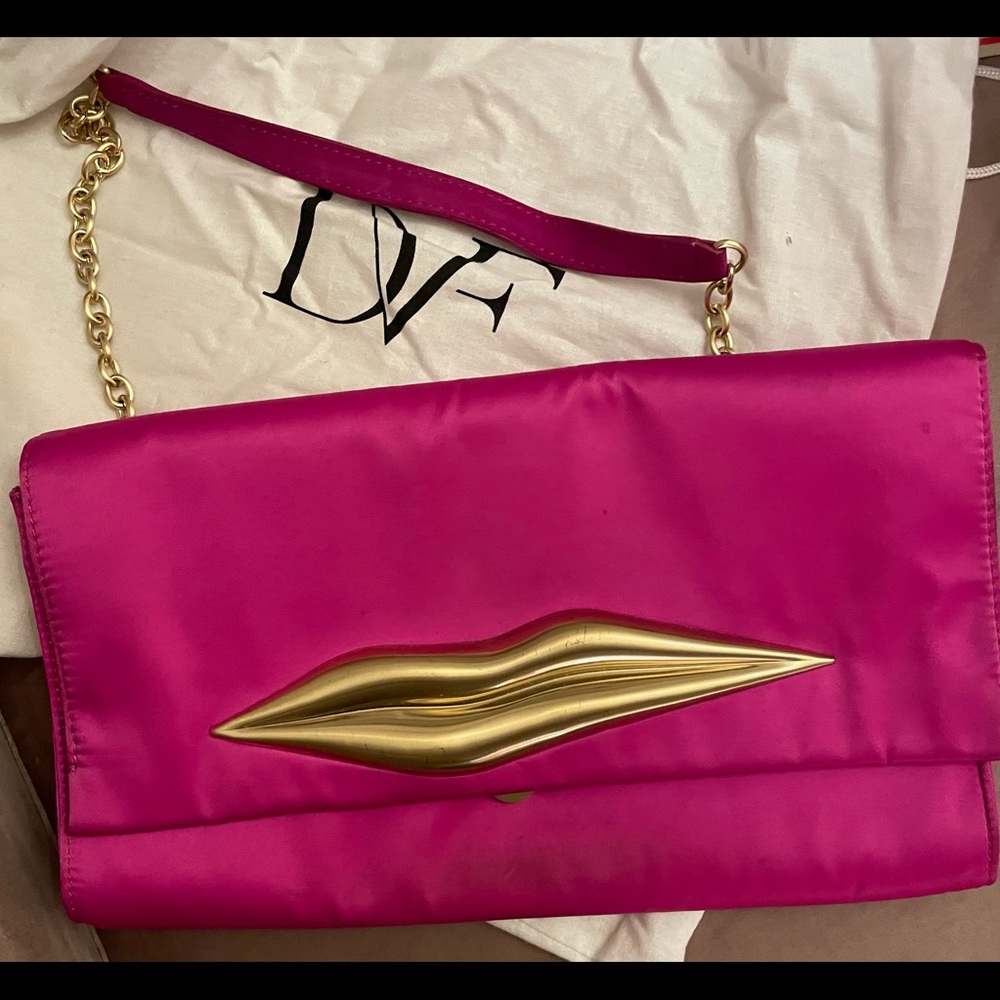 Diane Von Furstenberg pink satin lips clutch